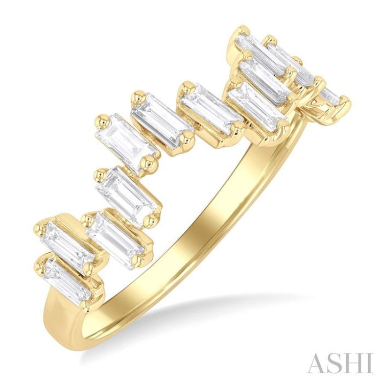 1/2 Ctw Scatter Baguette Cut Diamond Fashion Band in 14K Yellow Gold