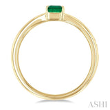 4x3 MM Emerald and 1/6 Ctw Round Cut Diamond East-West Set Precious Fashion Ring in 14K Yellow Gold