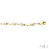1/4 Ctw Leaf Accent Wavy Link Round Cut Diamond Fashion Bracelet in 10K Yellow Gold