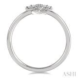 1/10 Ctw Star Center Round Cut Diamond Petite Fashion Ring in 10K White Gold