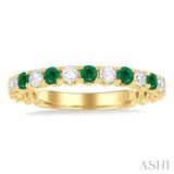2.25 MM Emerald and 1/4 Ctw Round Cut Diamond Precious Wedding Band in 14K Yellow Gold