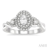 Oval Shape Semi-Mount Diamond Engagement Ring